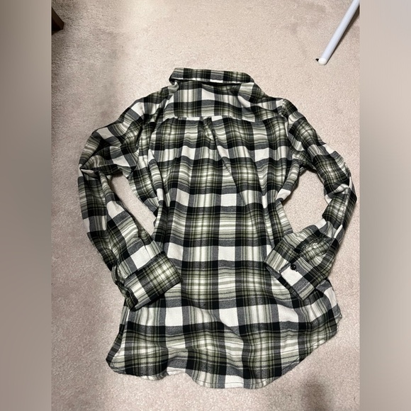 Forever 21 men’s green flannel - Picture 4 of 4